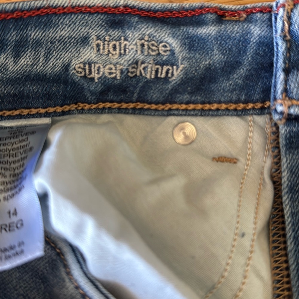 Edgely High Rise Super Skinny Distressed Women's Jeans Size 14 Regular - Picture 8 of 8